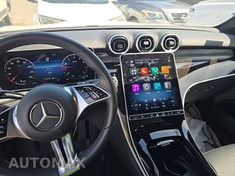 2025 Mercedes-Benz GLC 300 – miniatura 11