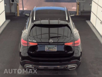2025 Mercedes-Benz GLC 300 – miniatura 6