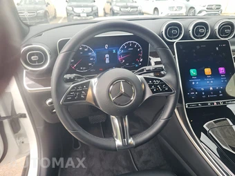 2025 Mercedes-Benz GLC 300 – miniatura 10