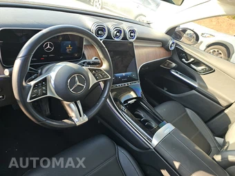 2025 Mercedes-Benz GLC 350e – miniatura 11