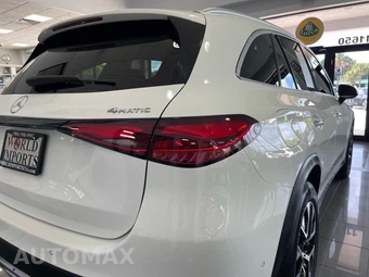 2025 Mercedes-Benz GLC 350e - miniatura 17