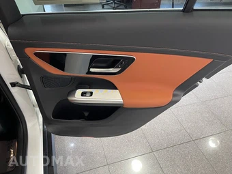 2025 Mercedes-Benz GLC 350e - miniatura 42