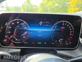 2025 Mercedes-Benz GLC 350e - miniatura 6