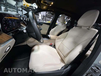 2025 Mercedes-Benz GLC 350e - miniatura 6