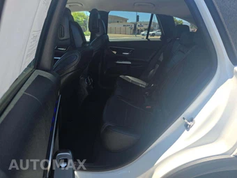 2025 Mercedes-Benz GLC 350e - miniatura 10