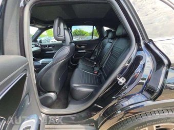 2025 Mercedes-Benz GLC 350e - miniatura 10