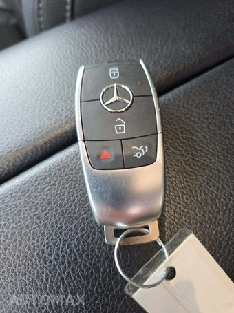 2025 Mercedes-Benz GLE 350 - miniatura 8