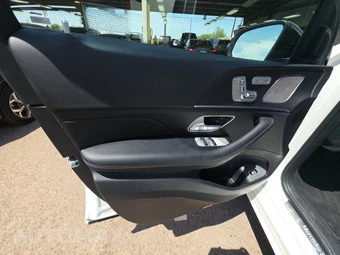 2025 Mercedes-Benz GLE 350 - miniatura 15