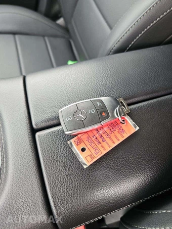 2025 Mercedes-Benz GLE 350 4MATIC - miniatura 8