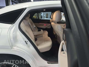 2025 Mercedes-Benz GLE 450 - miniatura 13