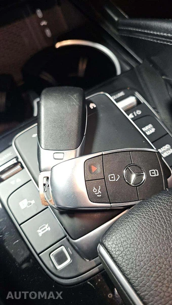 2025 Mercedes-Benz GLE 450 4MATIC - miniatura 18