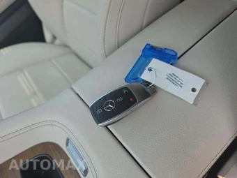 2025 Mercedes-Benz GLE 450e 4MATIC - miniatura 8