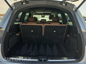 2025 Mercedes-Benz GLS 450 4MATIC - miniatura 24