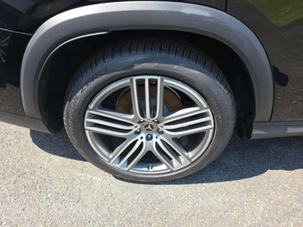 2025 Mercedes-Benz GLS 450 4MATIC - miniatura 23