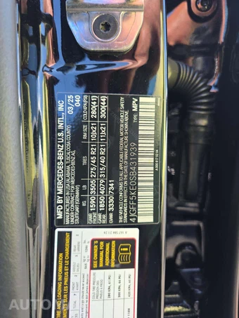 2025 Mercedes-Benz GLS 450 4MATIC - miniatura 5