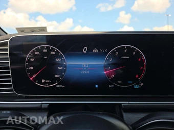 2025 Mercedes-Benz GLS 450 4MATIC - miniatura 9
