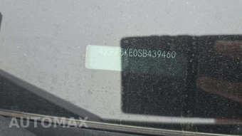 2025 Mercedes-Benz GLS 450 4MATIC - miniatura 25