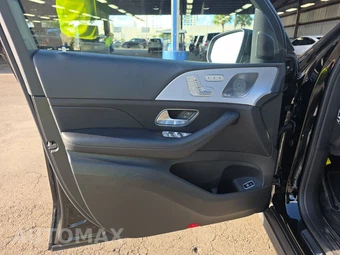 2025 Mercedes-Benz GLS 450 4MATIC - miniatura 9