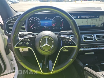 2025 Mercedes-Benz GLS 450 4MATIC - miniatura 10