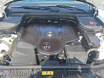 2025 Mercedes-Benz GLS 450 4MATIC - miniatura 16