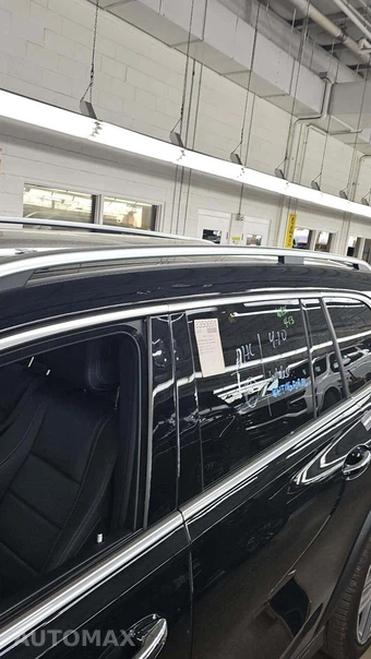 2025 Mercedes-Benz GLS 450 4MATIC - miniatura 25