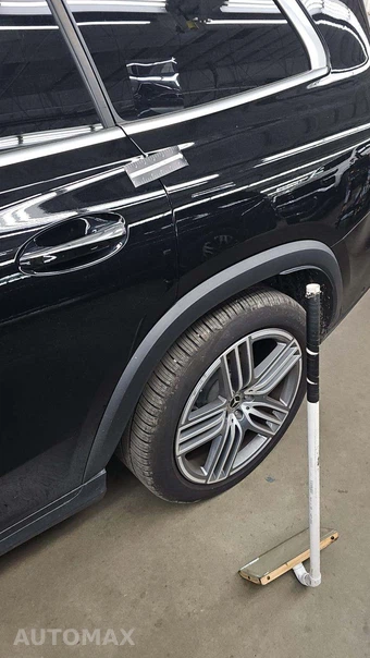 2025 Mercedes-Benz GLS 450 4MATIC - miniatura 27