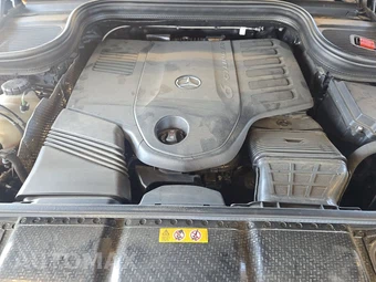 2025 Mercedes-Benz GLS 450 4MATIC - miniatura 17