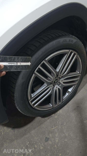 2025 Mercedes-Benz GLS 450 4MATIC - miniatura 28