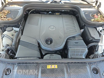 2025 Mercedes-Benz GLS 450 4MATIC - miniatura 16