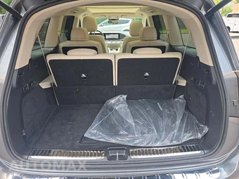 2025 Mercedes-Benz GLS 450 4MATIC - miniatura 15