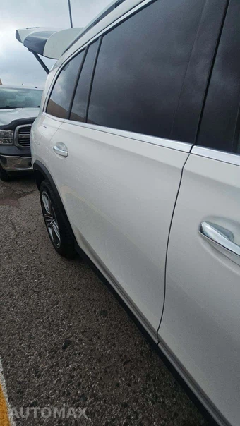2025 Mercedes-Benz GLS 450 4MATIC - miniatura 25