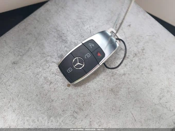 2025 Mercedes-Benz GLS 450 4MATIC - miniatura 12