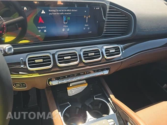 2025 Mercedes-Benz GLS 450 4MATIC - miniatura 11