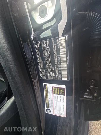 2025 Mercedes-Benz GLS 450 4MATIC - miniatura 13