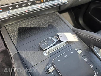 2025 Mercedes-Benz GLS 450 4MATIC - miniatura 17