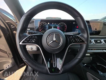 2025 Mercedes-Benz GLS 450 4MATIC - miniatura 10