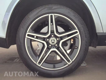 2025 Mercedes-Benz GLS 450 4MATIC - miniatura 11