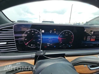 2025 Mercedes-Benz GLS 450 4MATIC - miniatura 18