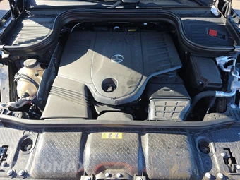 2025 Mercedes-Benz GLS 450 4MATIC - miniatura 16