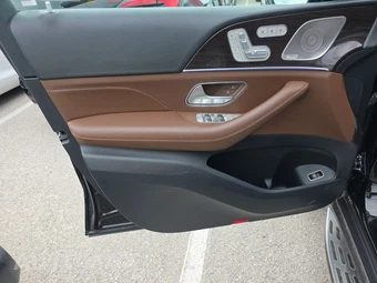 2025 Mercedes-Benz GLS 450 4MATIC - miniatura 15