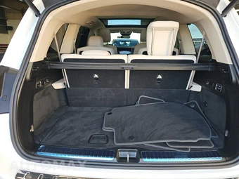 2025 Mercedes-Benz GLS 450 4MATIC – miniatura 17