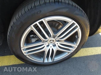 2025 Mercedes-Benz GLS 450 4MATIC - miniatura 14