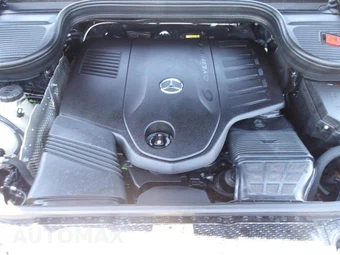 2025 Mercedes-Benz GLS 450 4MATIC - miniatura 8