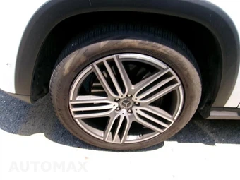 2025 Mercedes-Benz GLS 450 4MATIC - miniatura 12