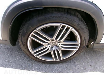 2025 Mercedes-Benz GLS 450 4MATIC - miniatura 5