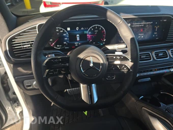 2025 Mercedes-Benz GLS 450 4MATIC - miniatura 10