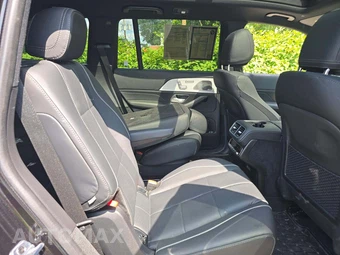 2025 Mercedes-Benz GLS 580 4MATIC - miniatura 17