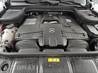 2025 Mercedes-Benz Maybach GLS 600 4MATIC – miniatura 16