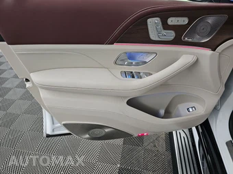 2025 Mercedes-Benz Maybach GLS 600 4MATIC – miniatura 9