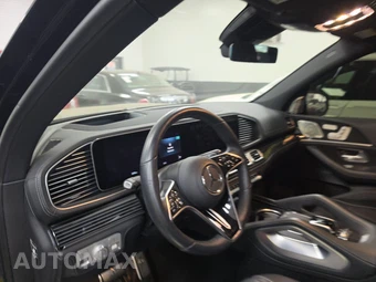 2025 Mercedes-Benz Maybach GLS 600 4MATIC – miniatura 11